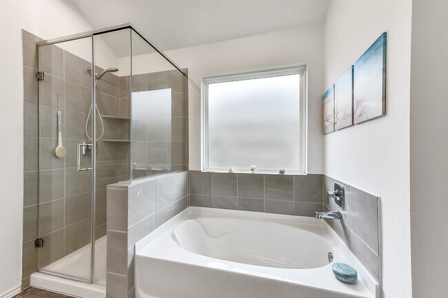 property at 3041 Emerald Ocean Dr