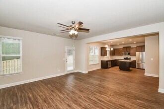 279 Faron Dr in Atlanta, GA - Building Photo - Building Photo