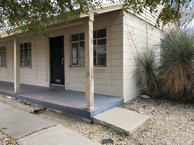1318 St Johns Dr in El Paso, TX - Building Photo