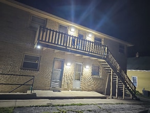 8127 W Appleton Ave-Unit -1 in Milwaukee, WI - Building Photo - Building Photo