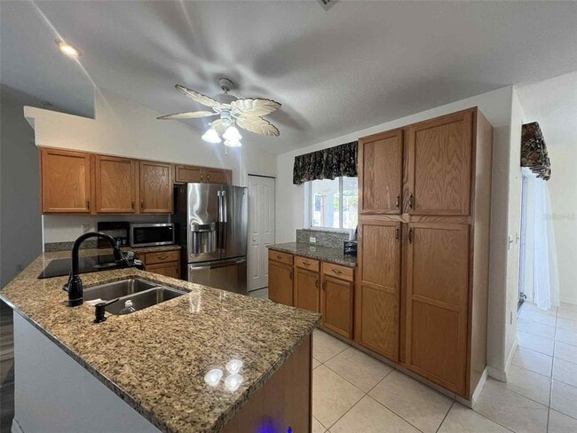 6557 Freeport Dr in Spring Hill, FL - Building Photo - Building Photo