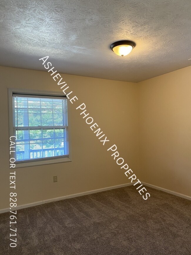property at 17 Brookcliff Dr