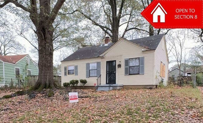 property at 1300 Robin Hood Ln