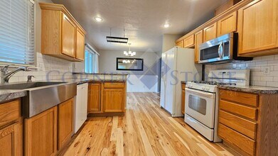 1919 E Lost River Ave in Nampa, ID - Building Photo - Building Photo