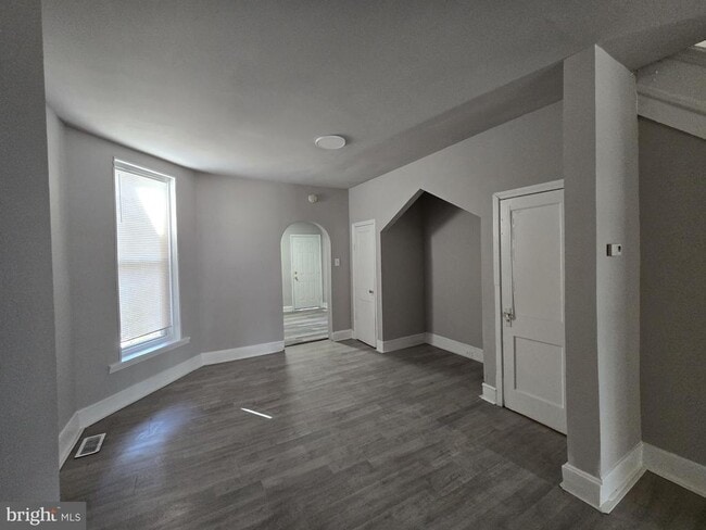 property at 5552 Addison St