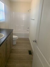 665 Memorial Way in Paradise, CA - Building Photo - Building Photo