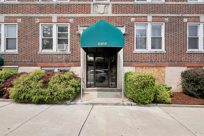 6309 JFK Blvd E in West New York, NJ - Building Photo - Building Photo