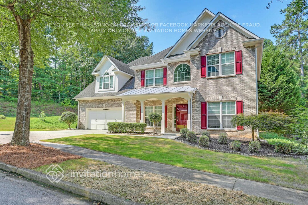 3038 Brookwood Oak Ln SW in Lilburn, GA - Building Photo