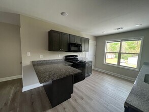 815-817 Ellis St in Jacksonville, AR - Building Photo - Building Photo