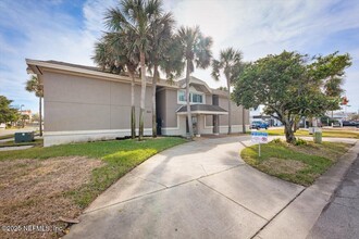 222 14th Ave S in Jacksonville Beach, FL - Building Photo - Building Photo