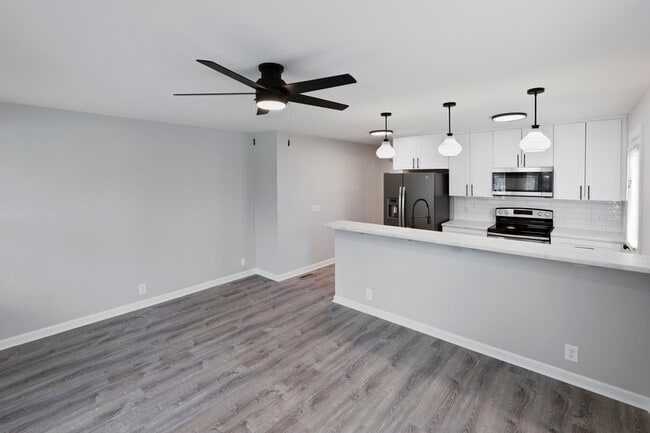 property at 2502 Sharondale Dr