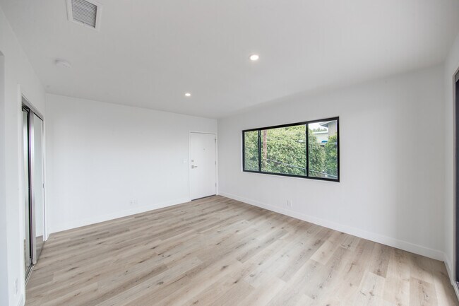 301 Ashland Ave in Santa Monica, CA - Building Photo - Building Photo