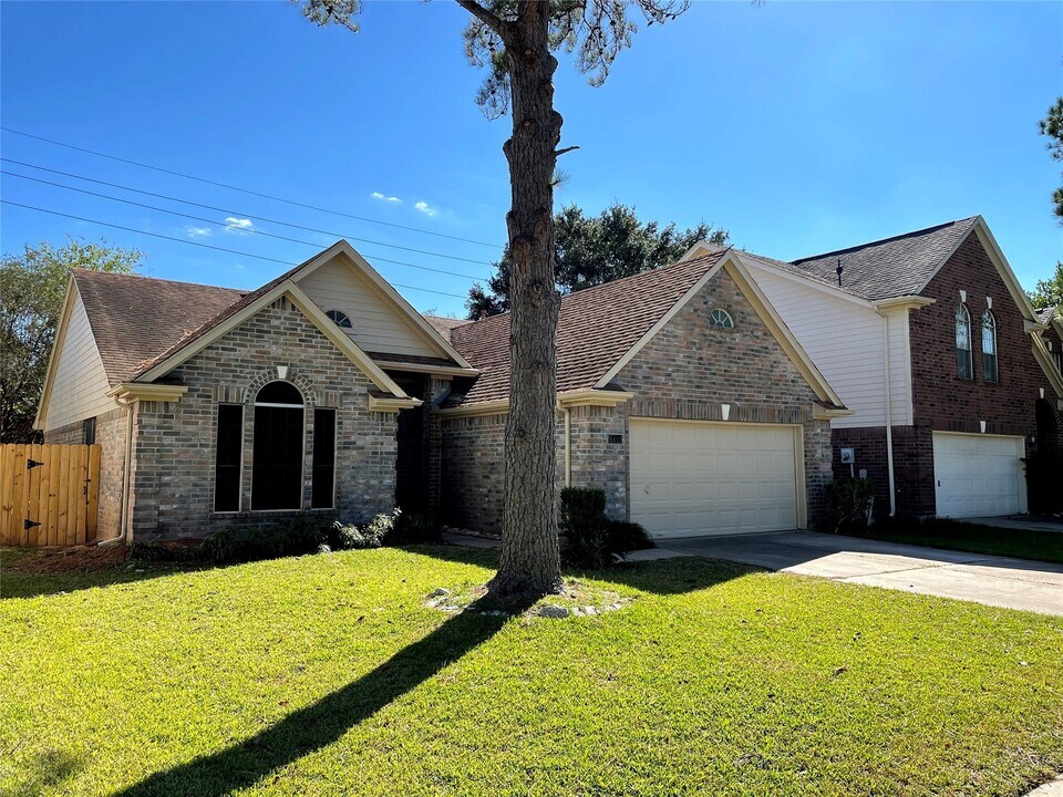 6414 Founding Dr in Katy, TX - Building Photo