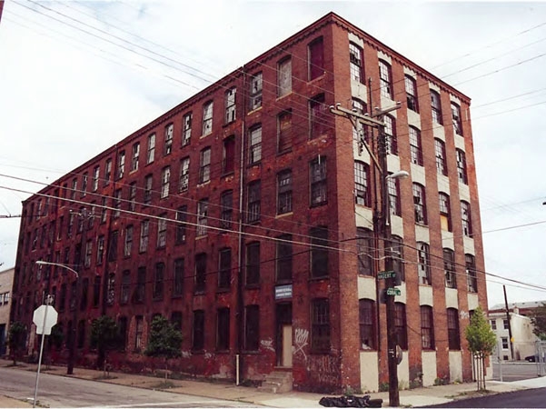 Coral Street Arts House in Philadelphia, PA - Foto de edificio - Building Photo