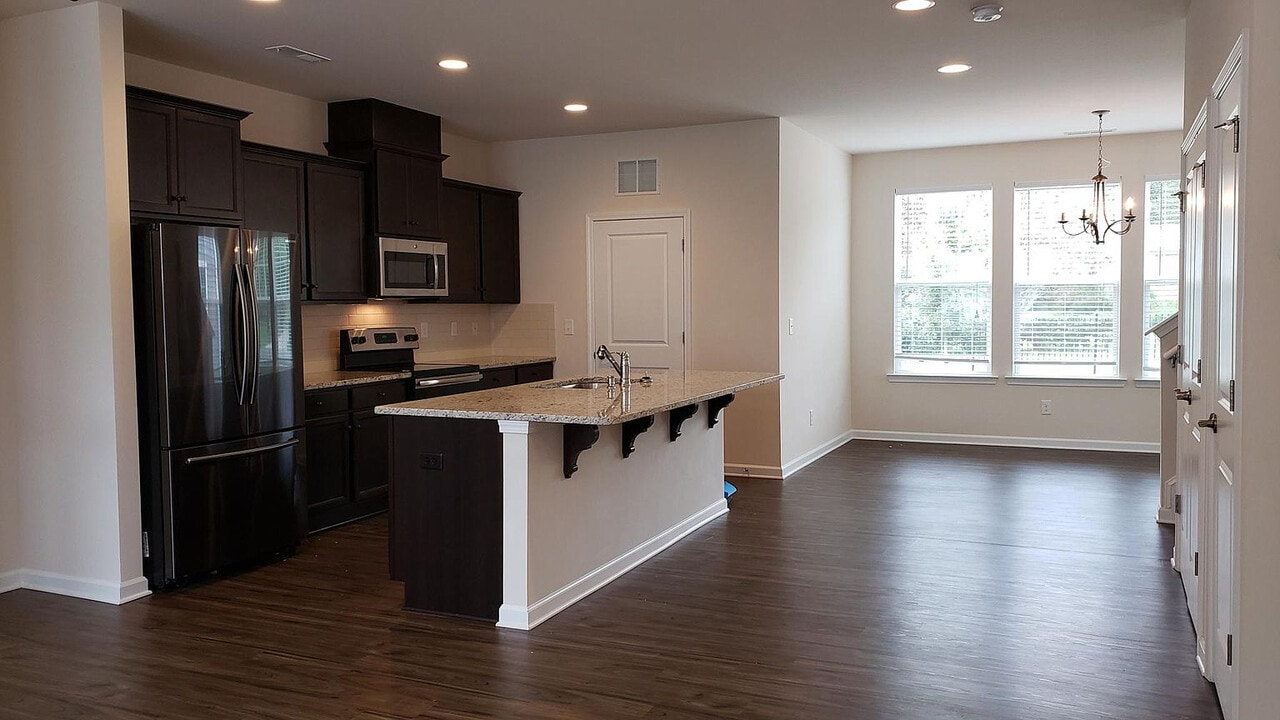 Room in Townhome on Sharonbrook Dr in Charlotte, NC - Building Photo
