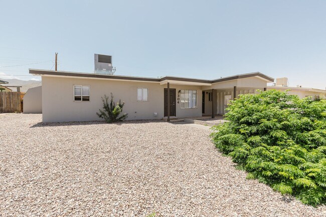 1304 Hendrix Ave in Alamogordo, NM - Building Photo - Building Photo