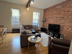 533 Massachusetts Ave in Boston, MA - Building Photo - Building Photo