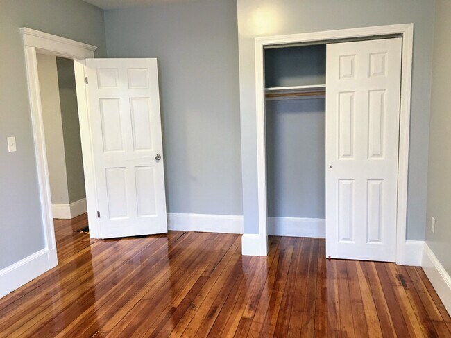 21 Rill St, Unit 2