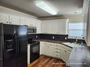 1505 Westminster Ave in Wolfforth, TX - Foto de edificio - Building Photo