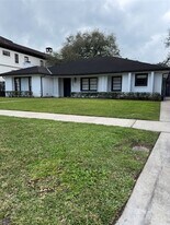 3805 Piping Rock Ln in Houston, TX - Building Photo