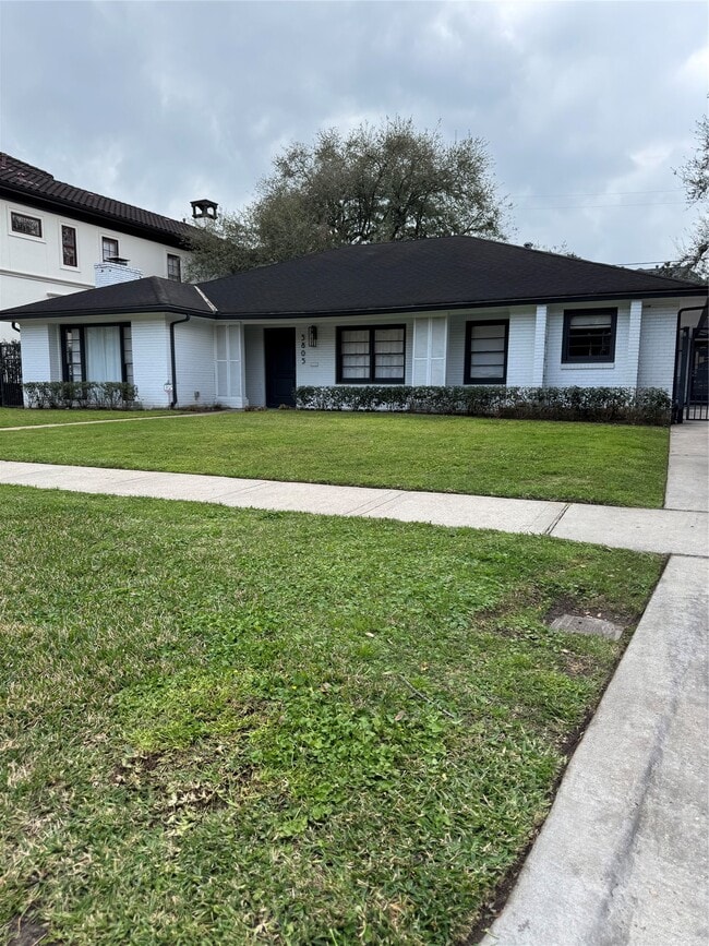 property at 3805 Piping Rock Ln