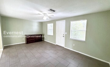 3509 Kingsbury Dr in Holiday, FL - Building Photo - Building Photo