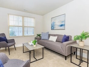 2101 Reamer Dr, Unit A1 in Barrington, NJ - Foto de edificio - Building Photo