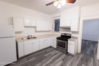 110 Rector St in Perth Amboy, NJ - Building Photo - Building Photo