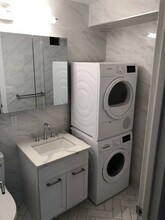 315 East 86th St-Unit -1VE in New York, NY - Building Photo - Building Photo