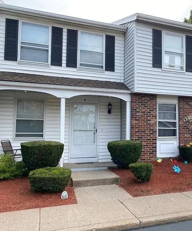 property at 1290 Emerson St