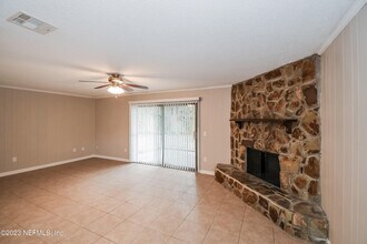 8366 Grampell Dr in Jacksonville, FL - Building Photo - Building Photo