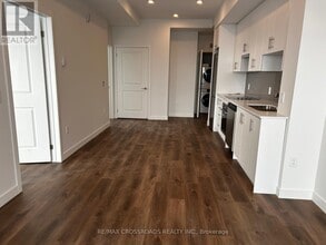 461 Green Rd in Hamilton, ON - Building Photo - Building Photo