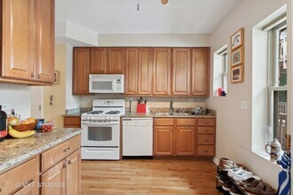 834 W Agatite Ave in Chicago, IL - Building Photo - Building Photo