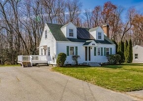119 Florida Dr in Agawam, MA - Building Photo