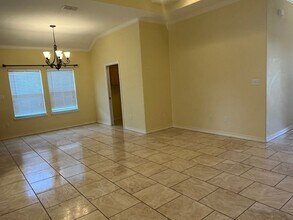 2565 Sands Dr in Corpus Christi, TX - Building Photo - Building Photo