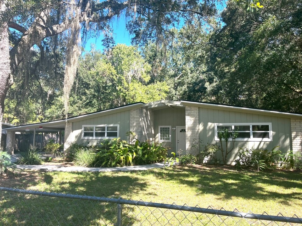 1026 NE 31st Ave in Gainesville, FL - Building Photo