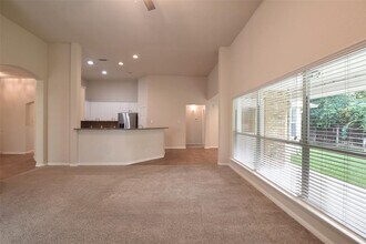 22 E Hobbit Glen Dr in Conroe, TX - Building Photo - Building Photo