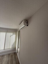 131 N Richmont Dr in Anaheim, CA - Building Photo - Building Photo