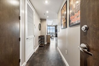 1510 Demonbreun St, Unit 608 in Nashville, TN - Building Photo - Building Photo