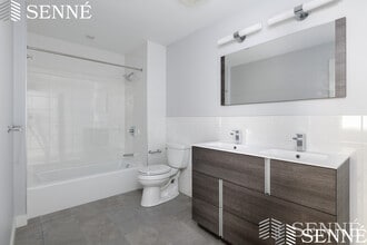 37 Medford St in Somerville, MA - Building Photo - Building Photo