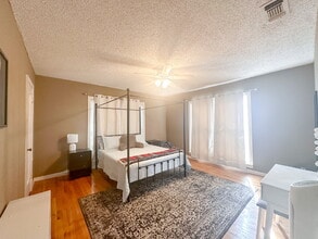 2611 29th St in Lubbock, TX - Foto de edificio - Building Photo