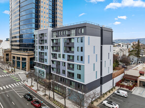 Arya in San Jose, CA - Foto de edificio - Building Photo