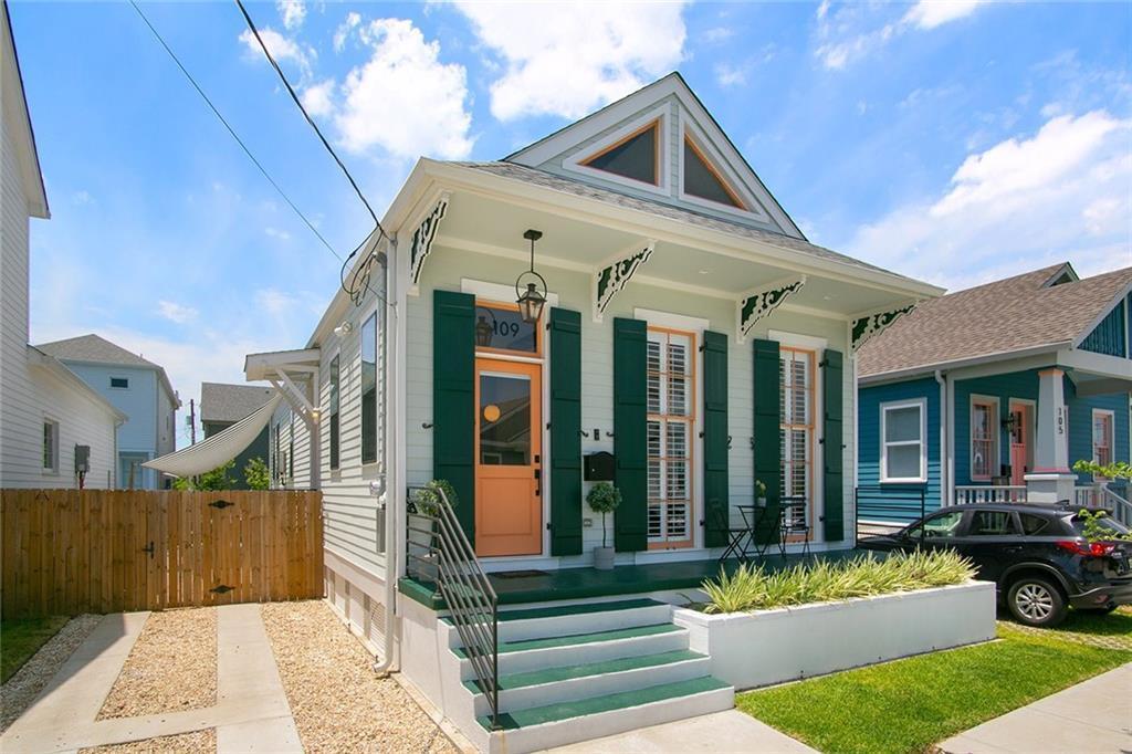 109 Hubbell Rd W in New Orleans, LA - Building Photo