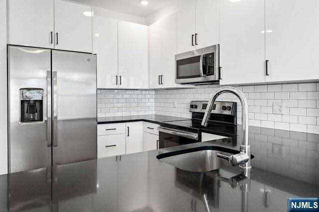 520 Cliff St, Unit 206 in Fairview, NJ - Building Photo