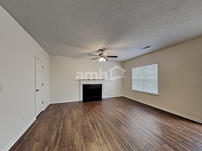 4389 Pipemaker Bluff in Douglasville, GA - Building Photo - Building Photo