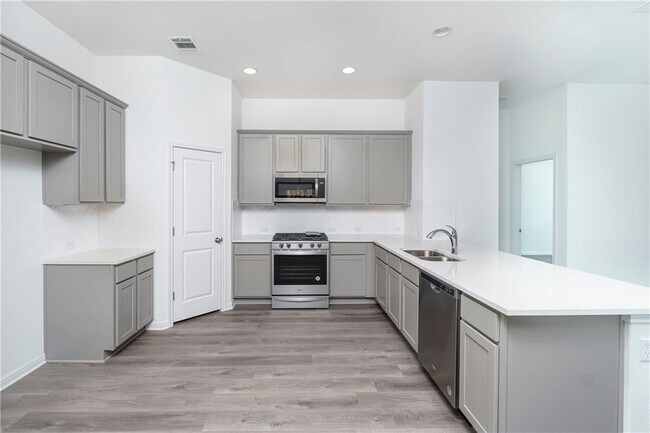 236 Tanda Ln in Hutto, TX - Building Photo - Building Photo
