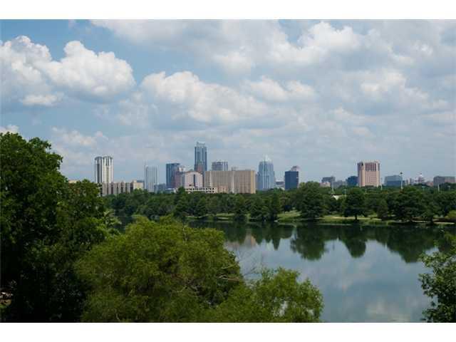 1818 S Lakeshore Blvd in Austin, TX - Building Photo