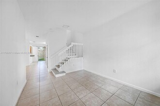 948 NE 29th Terrace in Homestead, FL - Building Photo - Building Photo