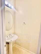 117 Castle Course Ave in Las Vegas, NV - Building Photo - Building Photo