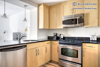 425 Massachusetts Ave NW in Washington, DC - Foto de edificio - Building Photo